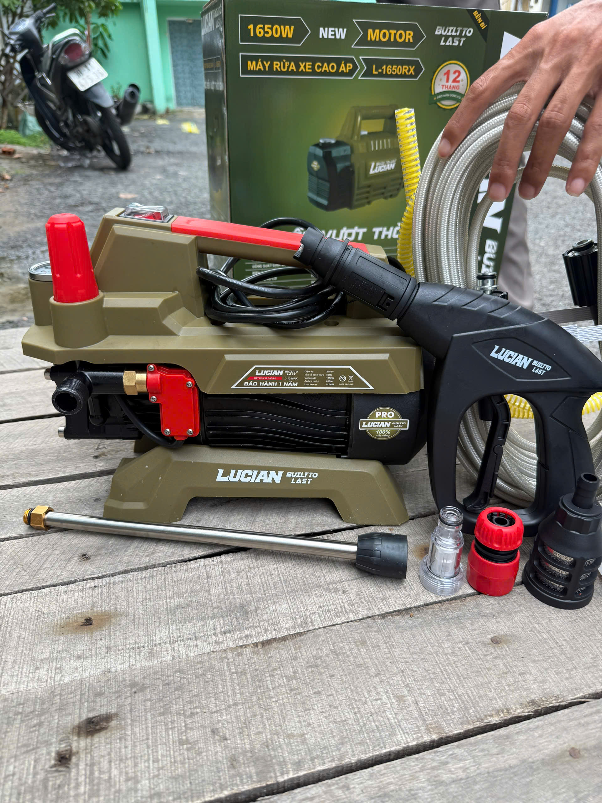 Máy rửa xe gia đình - Chỉnh áp - dây đồng Máy rửa xe gia đình - Chỉnh áp - dây đồng